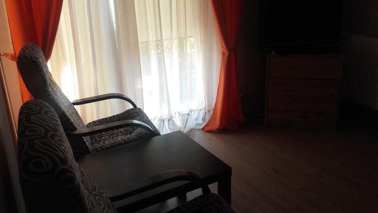 Hostel Lotniskowy กดัญสก์ ภายนอก รูปภาพ
