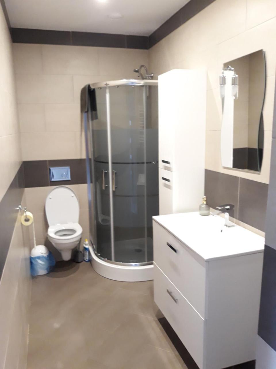 Hostel Lotniskowy กดัญสก์ ภายนอก รูปภาพ
